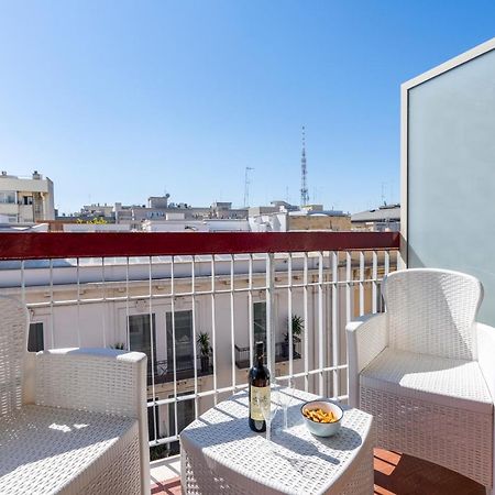Central & Elegant Loft - With Balcony 巴里 外观 照片