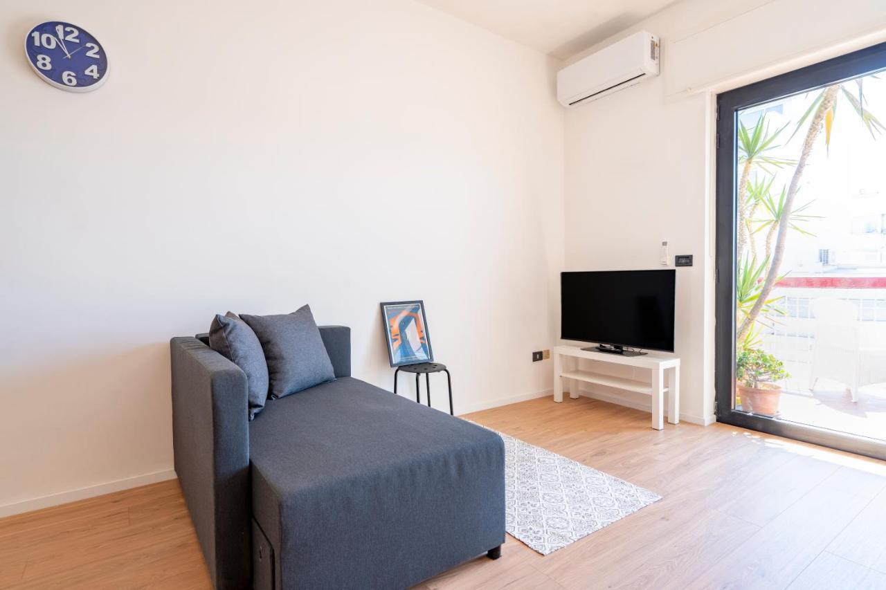 Central & Elegant Loft - With Balcony 巴里 外观 照片
