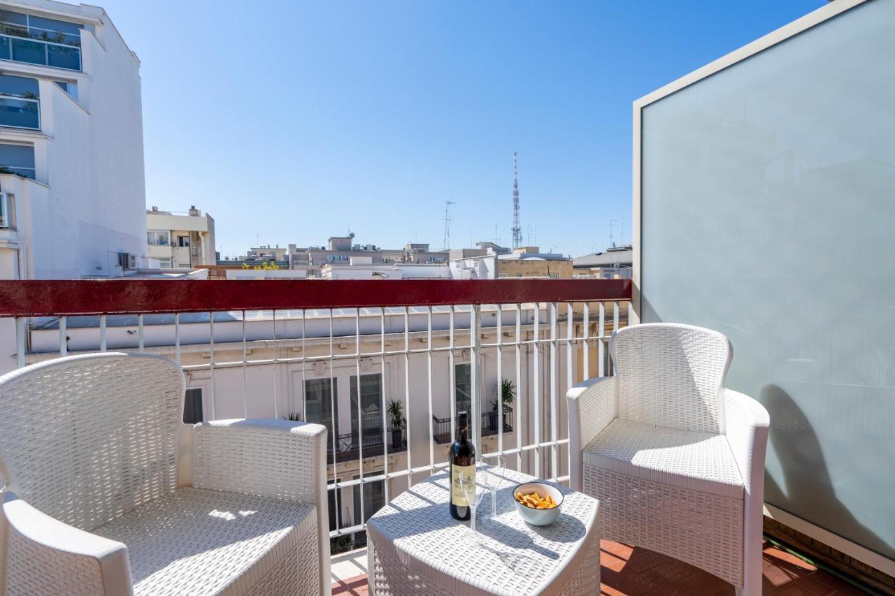 Central & Elegant Loft - With Balcony 巴里 外观 照片